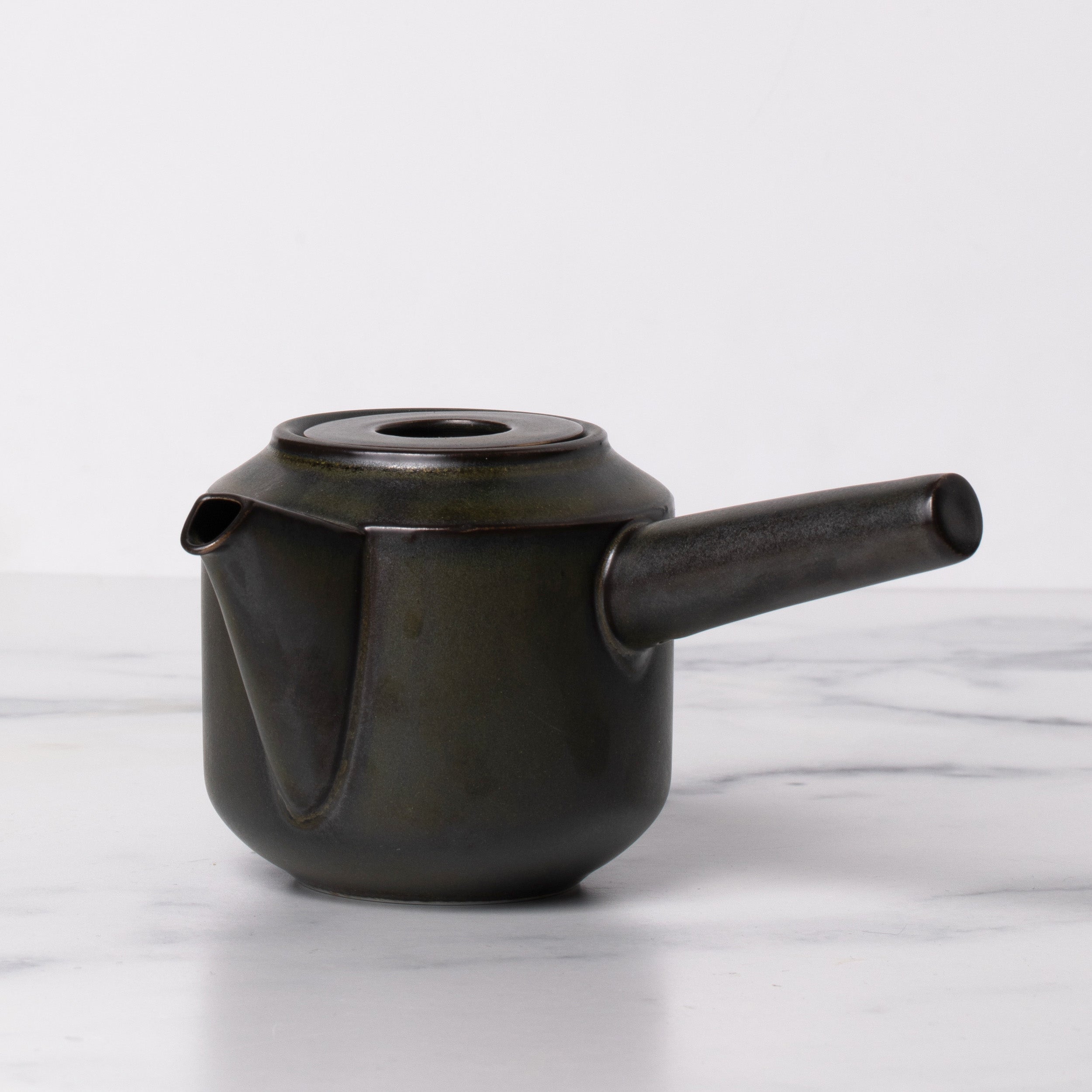 https://www.smithtea.com/cdn/shop/files/Kyusuteapot-productphoto-1.jpg?v=1691779119